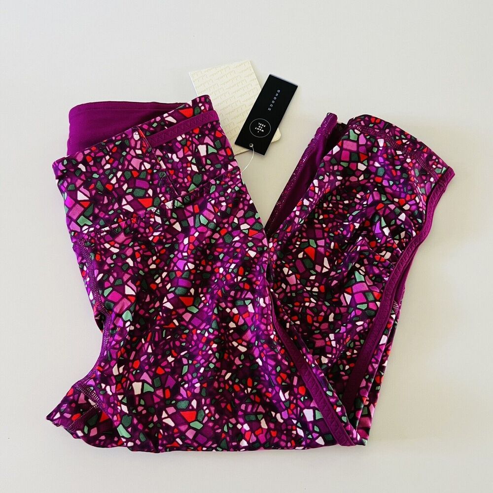 LULULEMON ATHLETICA Paradise Camo Regal Plum Real Quick Crop Leggings - US 2